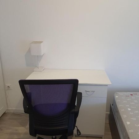 Comfy Private Room Les Ulis Buitenkant foto